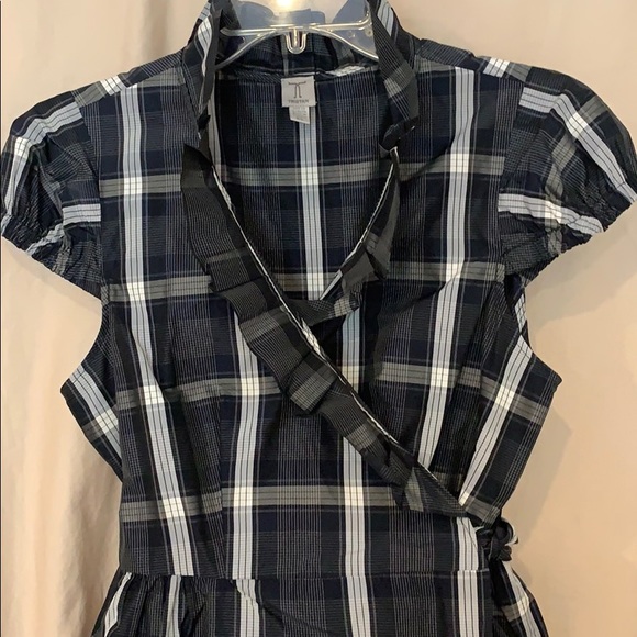 plaid black and white top with wrap back - Picture 2 of 3